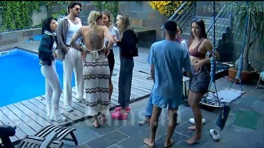 Reallifecam - Pool and sexy Party Dancing and Drinking Sexy Fun 08.06.2024
